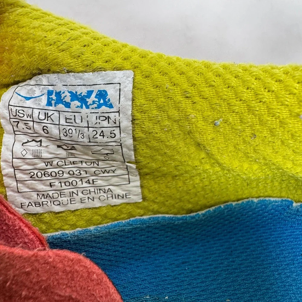 HOKA One One Clifton‎ 1 Road Running Sneakers Coral Pink 20609-031 Women's 7.5